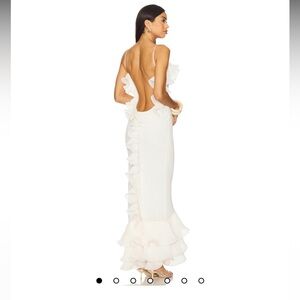 DELFI Elegant Cream Wedding Dress